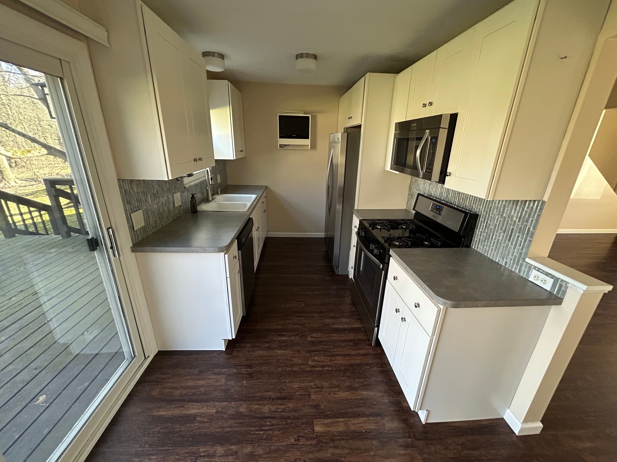 Kitchen - 4447 Timberdale Dr