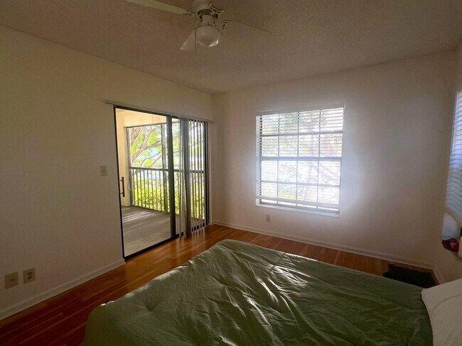 Building Photo - 2900 Olivewood Terrace