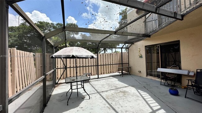 Building Photo - 4260 Village Dr