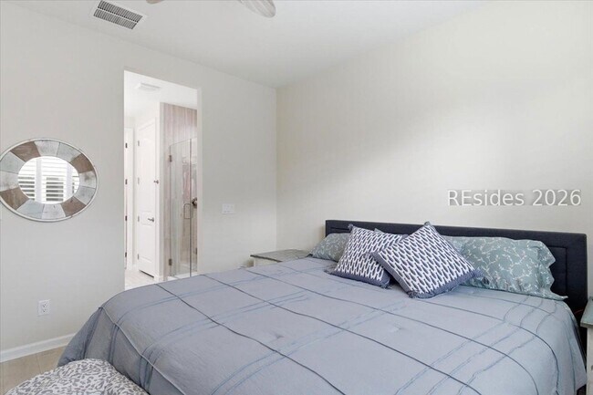 Building Photo - 271 Flip Side Ln