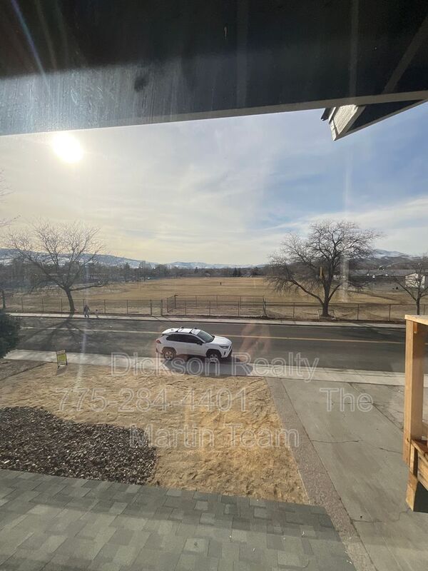 Building Photo - 1090 Barstow St