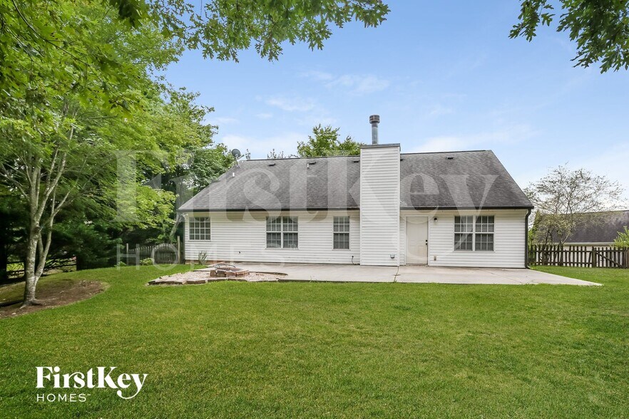Building Photo - 6247 Highgrove Dr