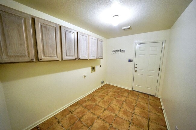 Building Photo - Charming NE Side Home Now Available in the...