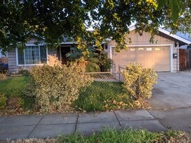 Building Photo - 3098 Union Ave