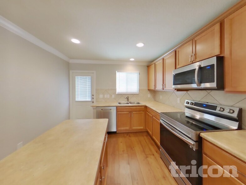 Building Photo - 8822 Preserve Trail