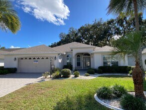 Building Photo - Gorgeous 3 + 2 Turnkey ANNUAL Lease w/Soak...