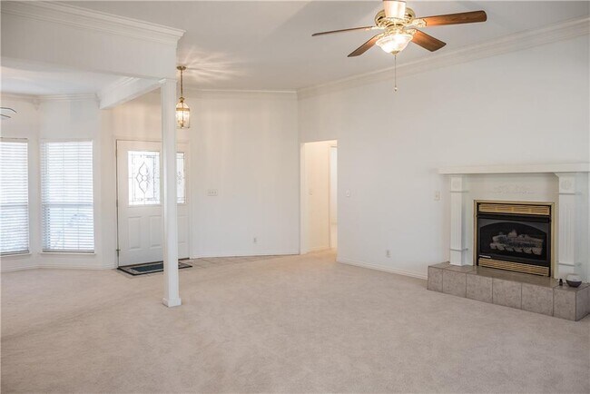 Building Photo - 8 Morganshire Dr