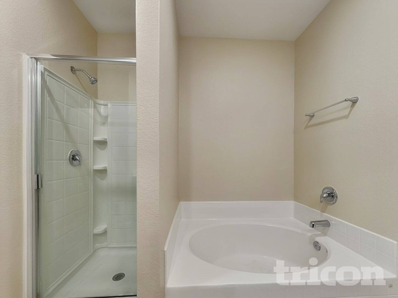 Building Photo - 536 Red Dusk Paint Dr