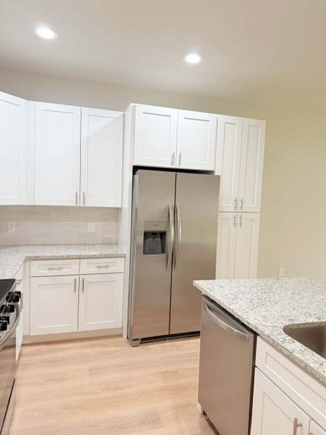 Building Photo - 29 Slumber Path