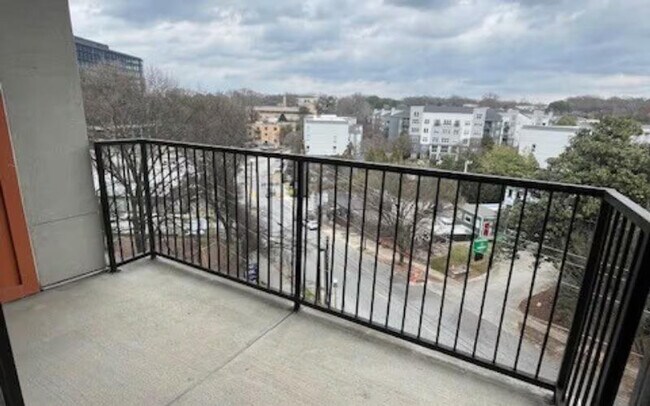 Building Photo - 688 Angier Ave NE