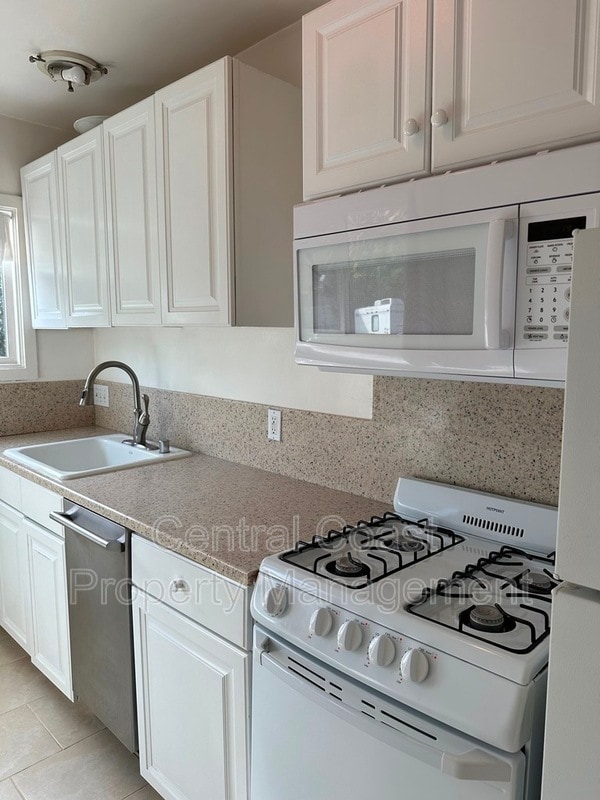 Building Photo - 184 Pacific Ave