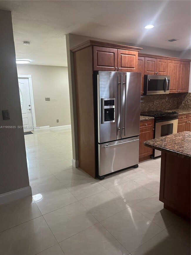 Building Photo - 10805 SW 165th Terrace