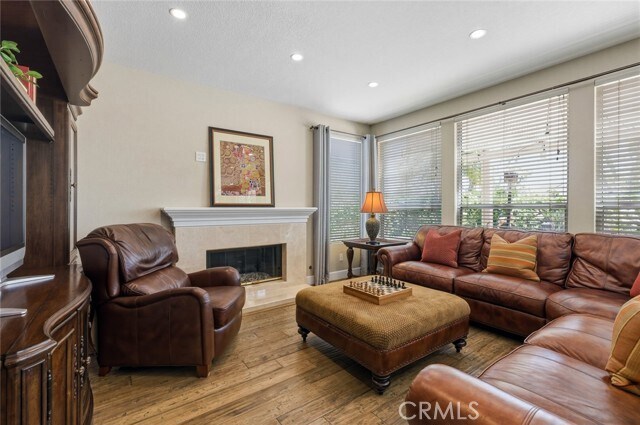 Building Photo - 4640 E Somerton Ave