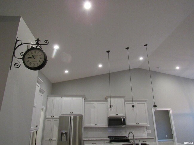 Building Photo - 1659 Celtic Ct