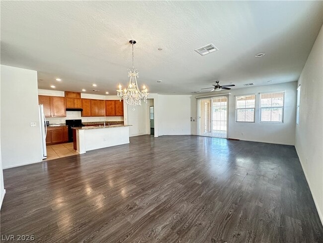 Building Photo - 2503 Venarotta St