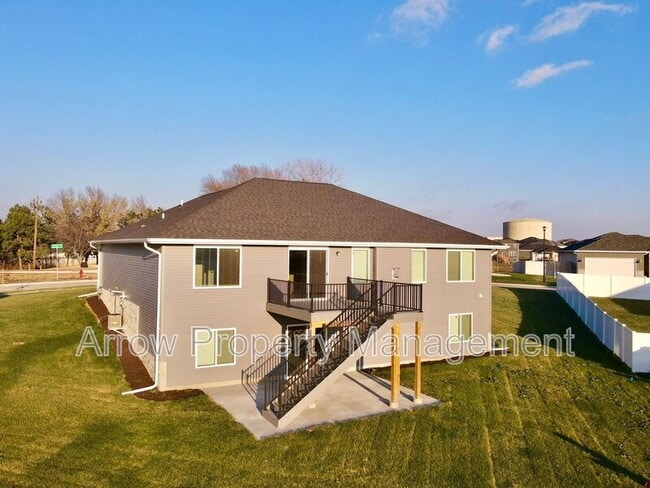 Building Photo - 7855 Nicole Ln