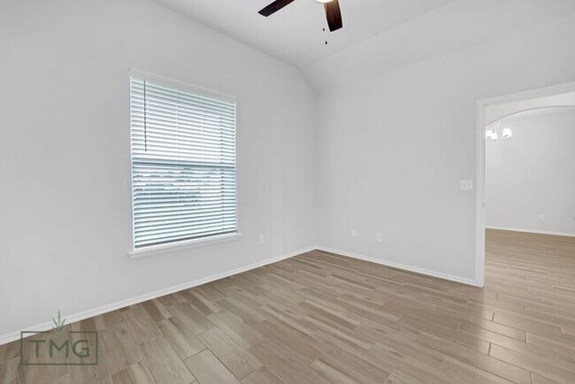 Building Photo - Owasso Dream Home! New Construction! Encla...