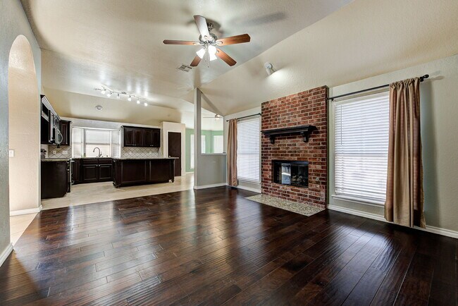 Building Photo - 2908 Glasgow Dr