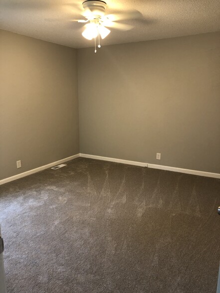 Bedroom - 903 Green Valley Rd