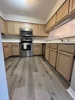 Building Photo - 1580 SW Crossing Cir