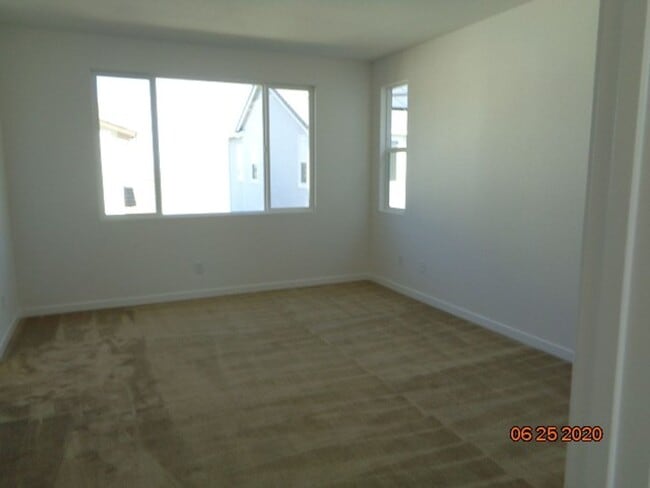 Building Photo - 519 Datura Dr