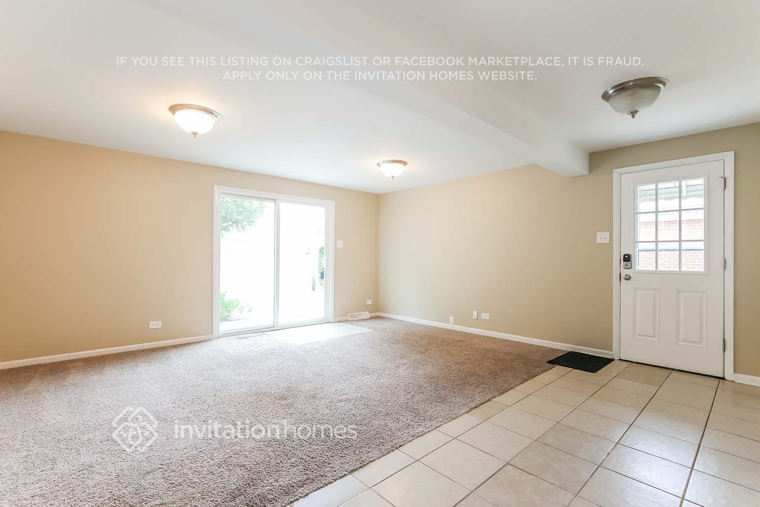 Building Photo - 10801 Kolmar Ave