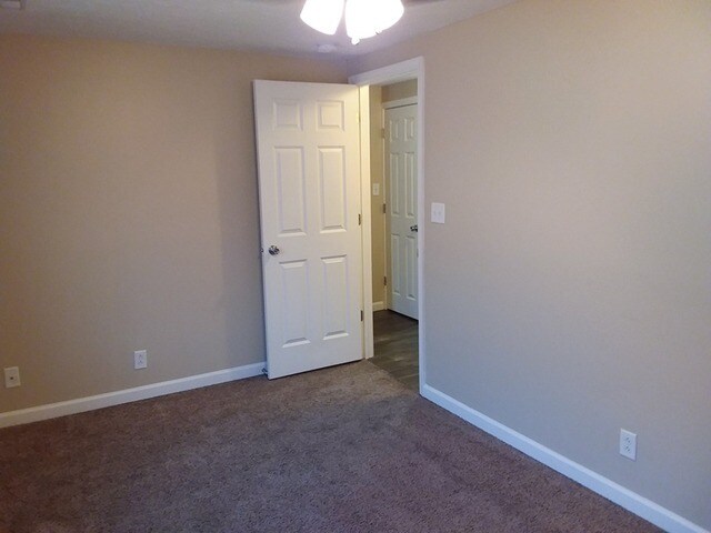 Building Photo - 303 N Washington St