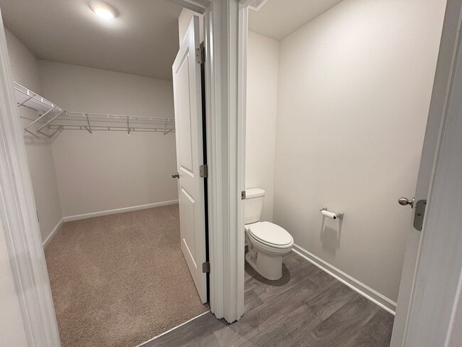 Building Photo - MOVE IN SPECIAL - 4 Bedroom, 2 Bathroom House in Trinity!