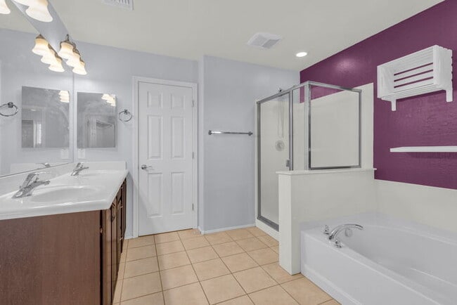 Building Photo - 5725 W Milada Dr