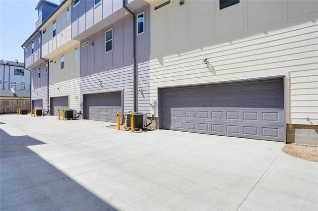 Building Photo - 2805 Weisenberger St