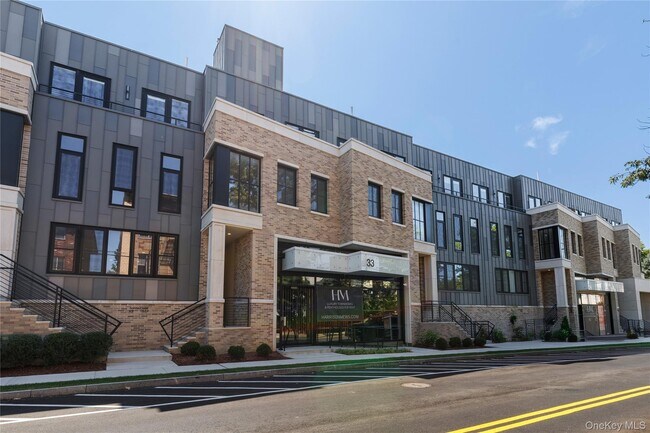 Building Photo - 33 Calvert St