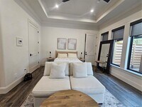 Building Photo - 97 Perth Dr