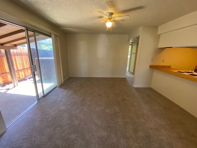 Building Photo - 8073002/65