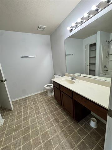 Building Photo - 12616 Skeeter Ln