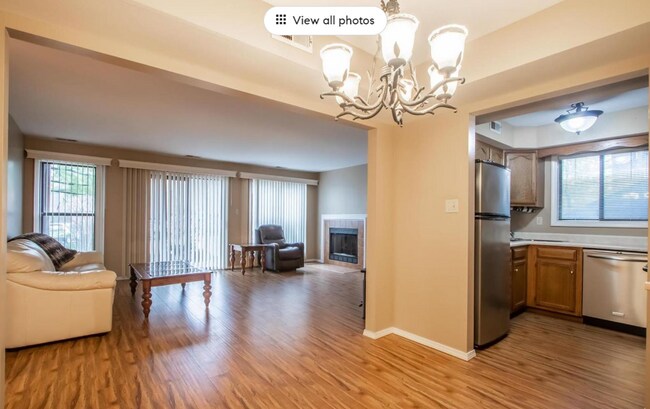 Building Photo - 5196 Hollow Wood Ct