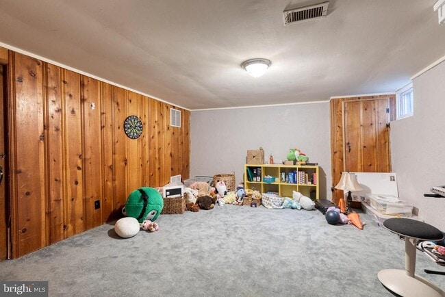 Building Photo - 110 Regester Ave