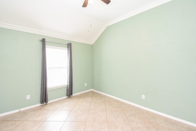 Building Photo - 4927 Grapevine Lake Ct