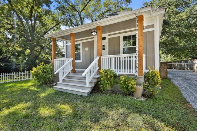 Building Photo - 91 E Washington St