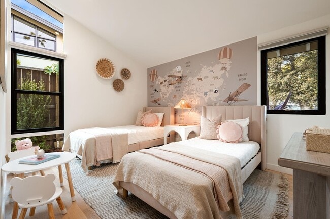 Building Photo - 340 Woodley Ct