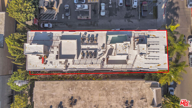 Building Photo - 131 Croft Ave