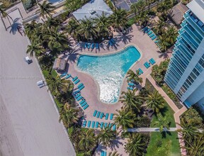 Building Photo - 3901 S Ocean Dr