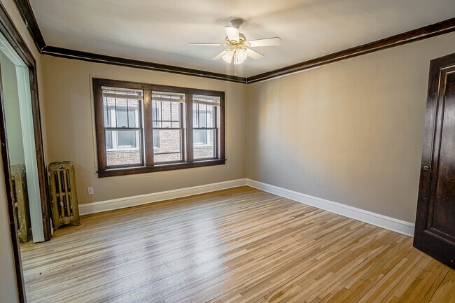 Building Photo - 935 Goodrich Ave