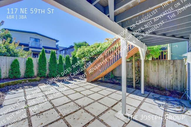 Building Photo - 117 NE 59th St