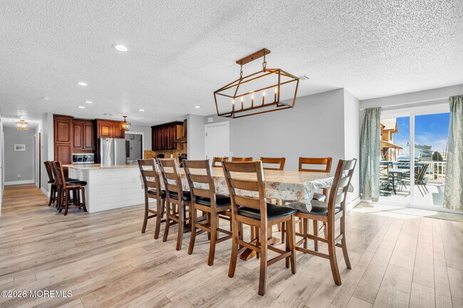 Building Photo - 65 Grand Central Ave