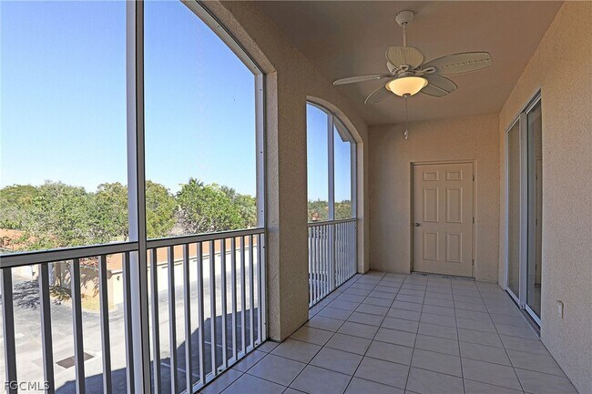 Building Photo - 9005 Colby Dr