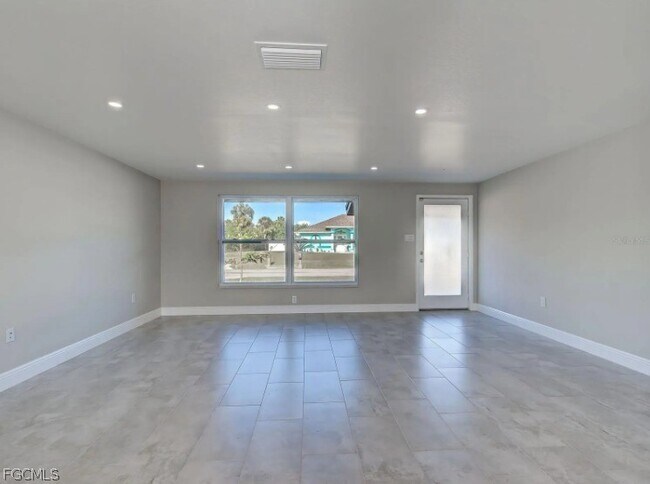 Building Photo - 4342 Ewing Cir