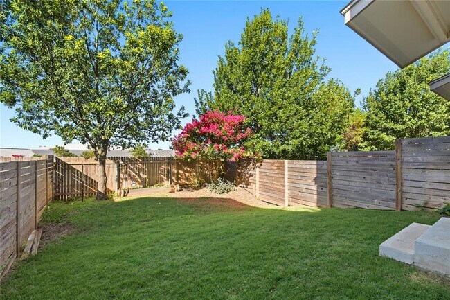 Building Photo - 8921 Parker Ranch Cir