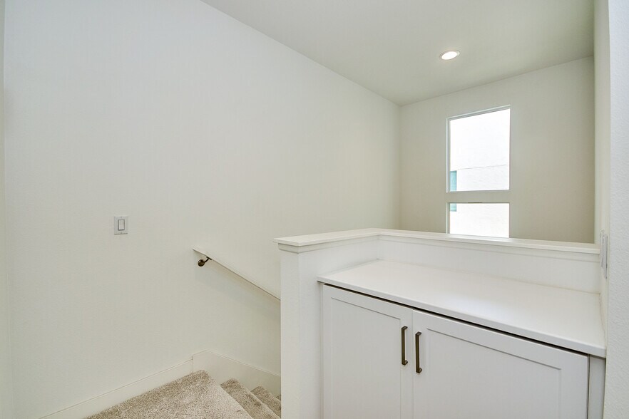 Building Photo - 9914 Artesia Blvd
