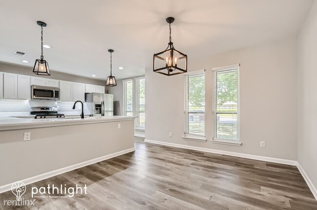 Building Photo - 3 br, 2 bath House - 122 Roma Drive UNIT