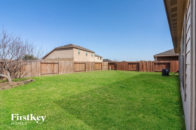 Building Photo - 7119 Glenridge